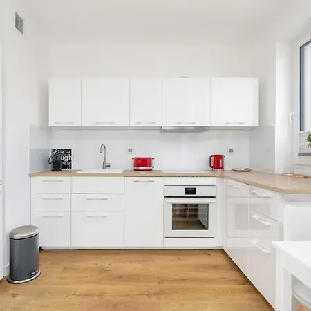 Studio In Jezyce Near City Centre By Renters Apartment Poznan