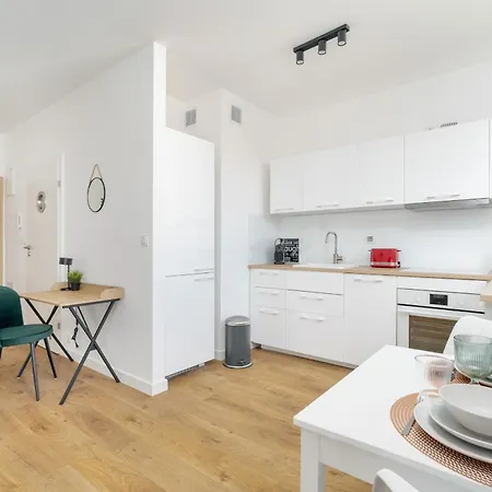 Studio In Jezyce Near City Centre By Renters