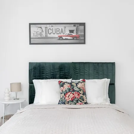 Studio In Jezyce Near City Centre By Renters Poznan