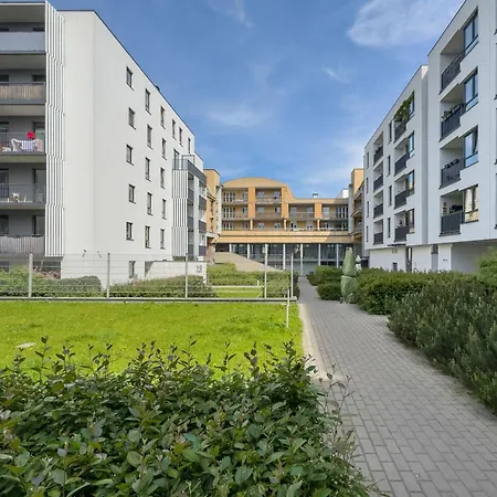 Apartment Studio In Jezyce Near City Centre By Renters *