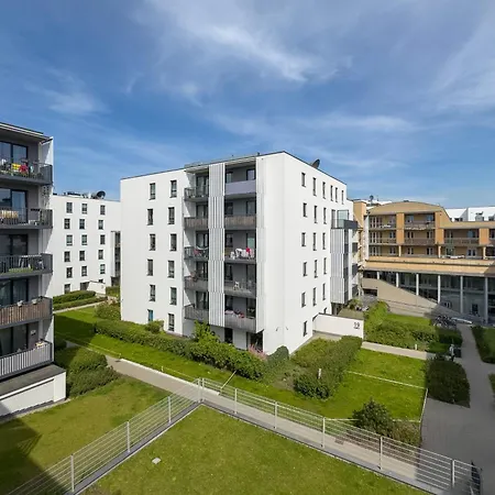 Apartment Studio In Jezyce Near City Centre By Renters