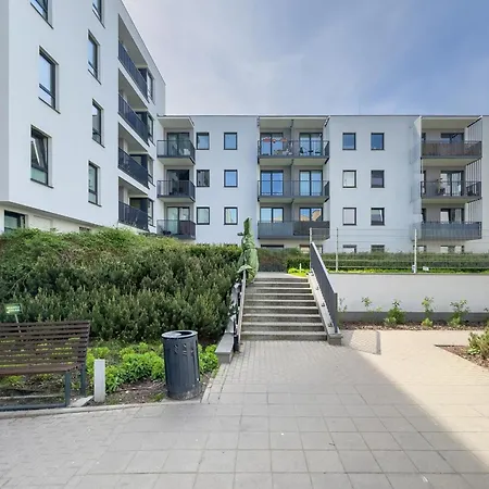 Apartment Studio In Jezyce Near City Centre By Renters *